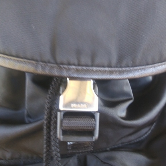 Prada - Picture 3 of 8